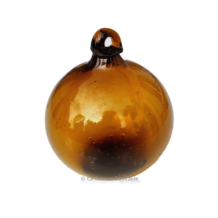 Boule de Noël en verre couleur ambre commerce équitable